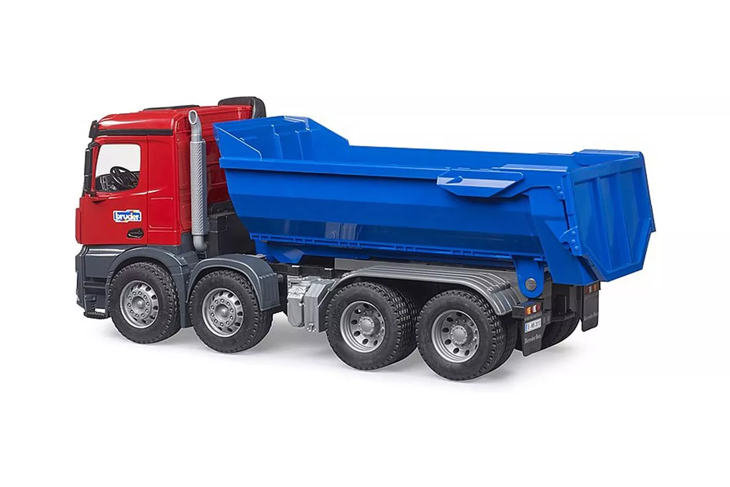 CAMION BASCULAT CU HALFPIPE MB AROCS BRUDER # 03621 / 11958587