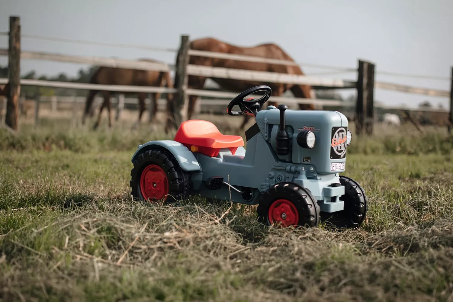 TRACTOR EICHER DIESEL ED16 BIG # 60056567