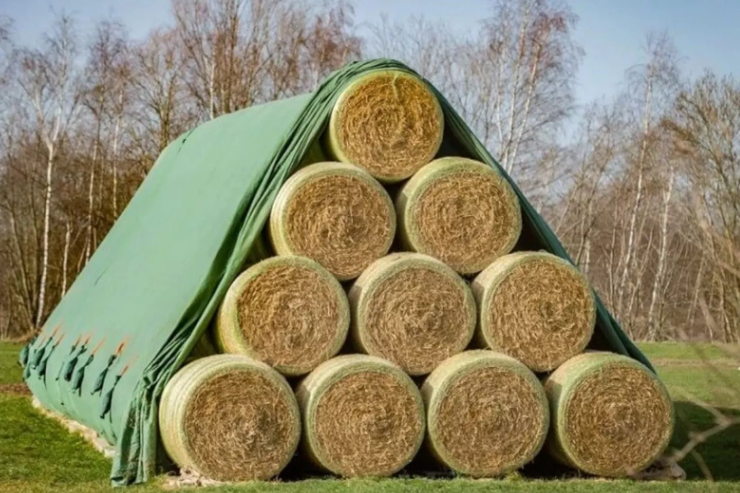 Prelata protectie baloti BaleGuard, lungime 10.4 m, latime 12.5 m, grosime 140 g/mp # 26104125