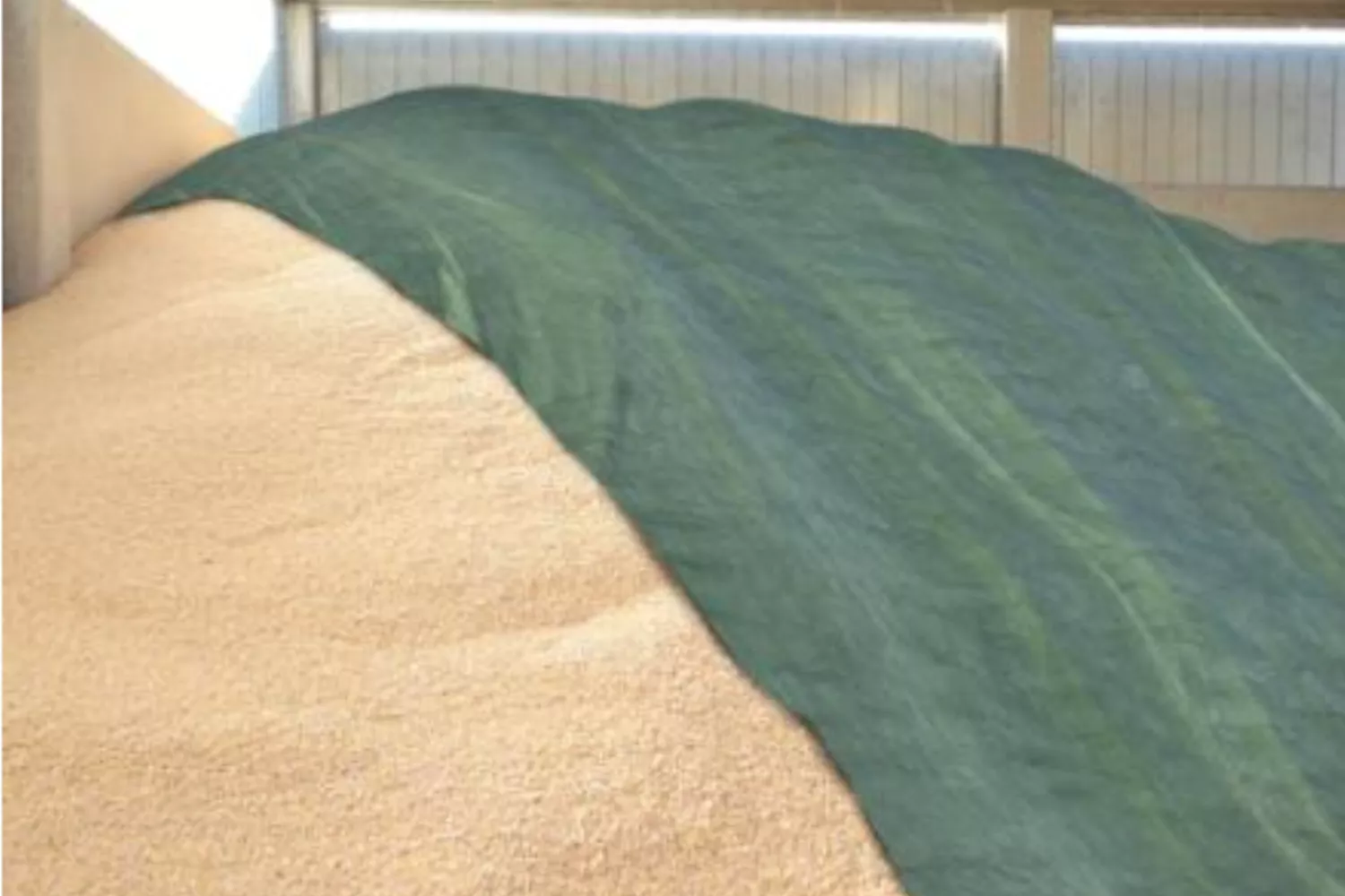 Prelata protectie baloti BaleGuard, lungime 10.4 m, latime 12.5 m, grosime 140 g/mp # 26104125